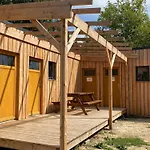 Mobil-home Familial Pour 5 A - Api-1-52-1714