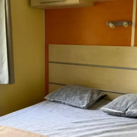 Mobil-home Familial Pour 5 A - Api-1-52-1714 *