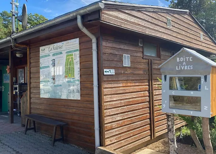 Camping Mobil-home Familial Pour 5 à - Api-1-52-1714 Angicourt