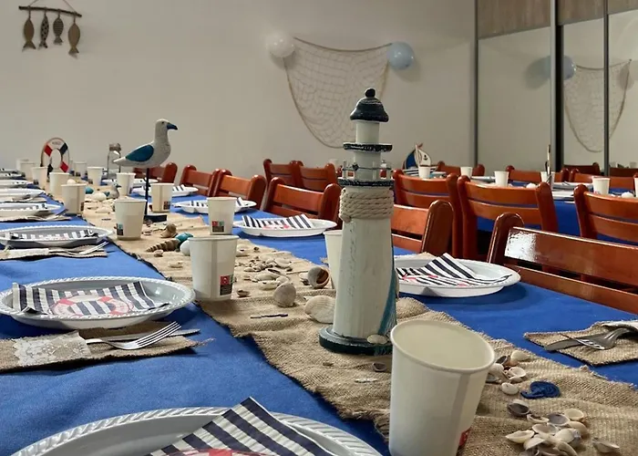 Camping Mobil-home Familial Pour 5 à - Api-1-52-1714 *