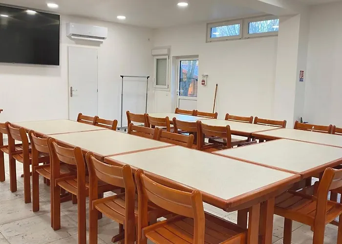 Mobil-home Familial Pour 5 à - Api-1-52-1714 *